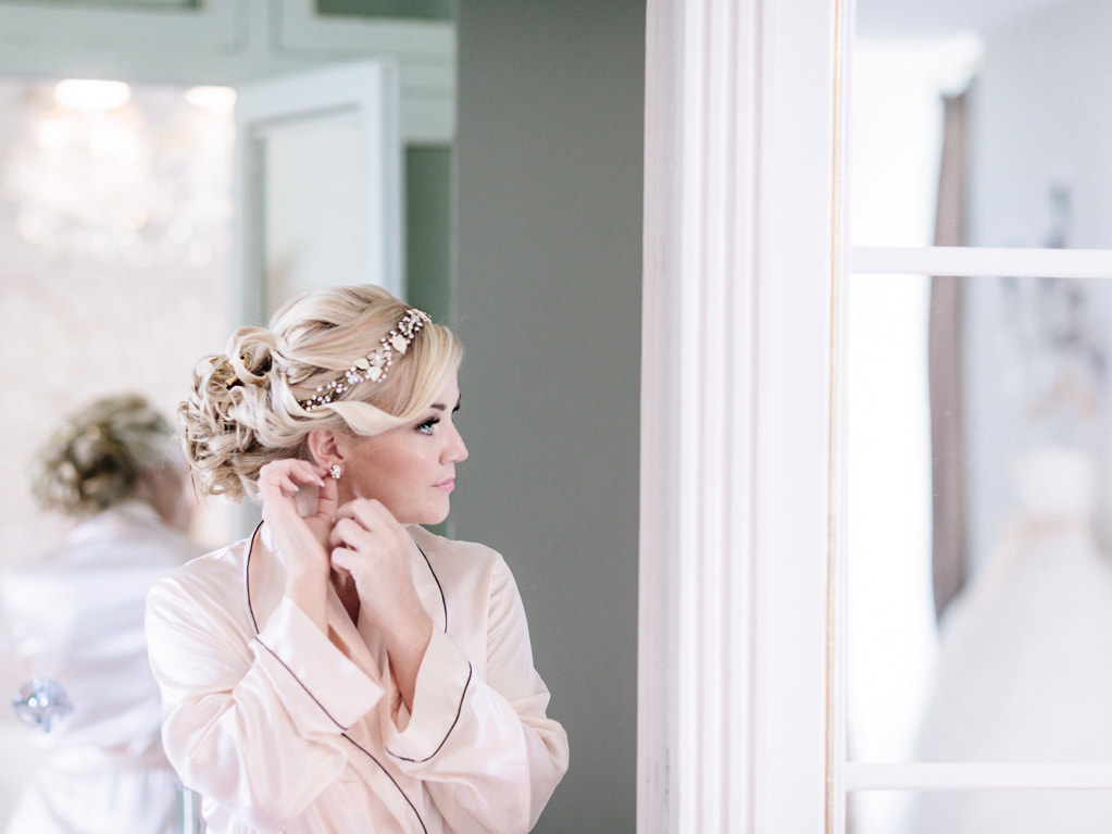 As the bride, on your wedding day, all eyes will be on you. No matter how confident you are, this can be daunting for anyone and even more so if you have insecurities about your appearance. If you want to feel at your most confident on the day and and look stunning in your wedding photos, here are some prep ideas you can do in the leadup to your wedding.   Work on your physique It doesn’t matter what starting shape or size you’re at, chances are you’ll want to make some changes to your physique before your wedding day. Maybe your dress is tight fitting or shows off an area you’d usually cover like your arms and shoulders, improving your physique can help you to feel confident on the day. Your changes might involve weight loss to totally transform yourself, or just a simple exercise regime to tone and sculpt a little depending on where you’re currently at and where you want to be. If you work with a personal trainer you’re likely to achieve your goals more quickly as they can recommend exercises that will work well for the shape you’re trying to gain.   Improve your skin and hair As the blushing bride you want your skin to be radiant and your hair to be shiny and beautiful on your wedding day. Starting with skin, if you already have skin issues such as acne or dermatitis, visit your GP to get this under control. From there, build a skincare regime that works for you or visit a spa and have a facial as they will be able to give you product recommendations based on your skin type. Stick with it, and don’t make any changes to your skincare routine in the weeks leading up to your wedding as you don’t want to risk any kind of breakout or reaction to a new product. For hair, visit your hairdresser and have the split ends removed. If you want a drastic change of colour, this will probably need to be done in stages which can take a number of months so it’s worth getting onto it early. From there you can maintain the cut and colour by attending regular hairdressing appointments, and using the right products in between visits.  Have your teeth whitened Your wedding day is one of the happiest days of your life, chances are you’ll be smiling- a lot! Have your teeth whitened so that you can smile with pride, any dentist can do this and it’s not as pricey as you might think. If you want or need more extensive dental work doing then again this can take time so visit the dentist early on when you first get engaged to give yourself enough time.   Go to dance lessons Your appearance is one thing, but your demeanour and confidence levels are another. If one thing that scares you about your wedding is having to do the first dance with all eyes on you and your partner, why not book some dance lessons? Not only is it a fun thing to do with your husband to be, but you’ll go into it on the day with much more confidence.