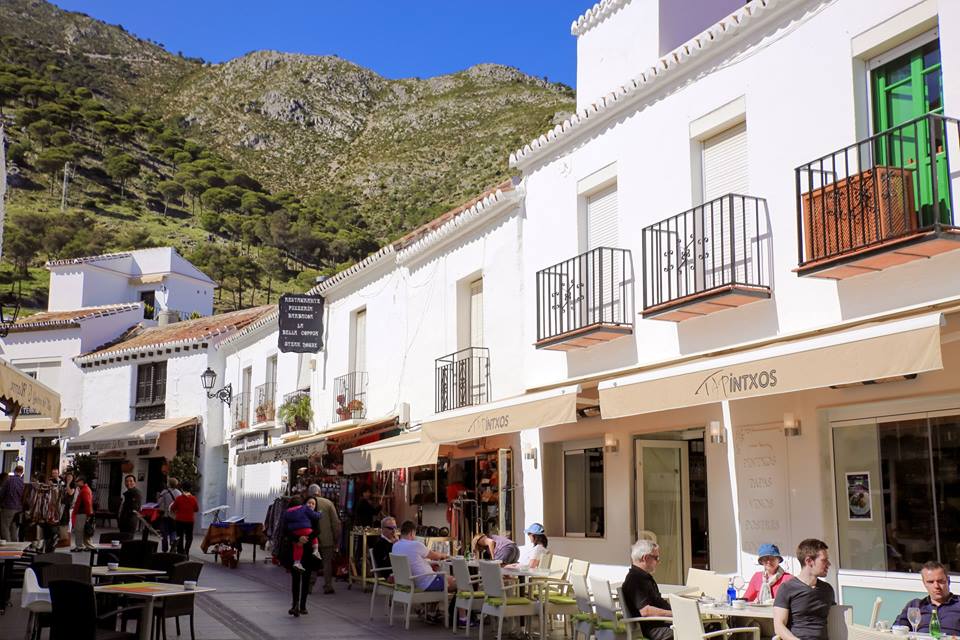 The little white town Mijas -  Costa del sol, Spain by The Belle Blog 