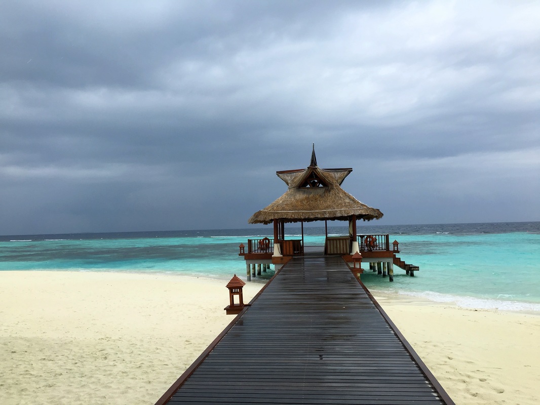New years eve in the Maldives by The Belle Blog