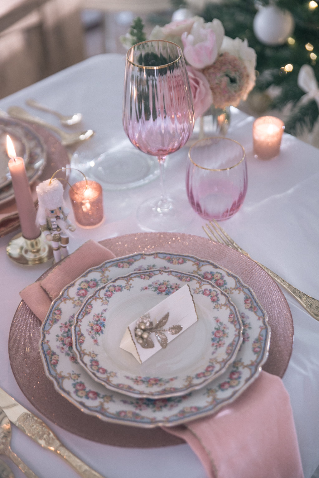 Nutcracker themed Christmas tablescape by The Belle Blog 