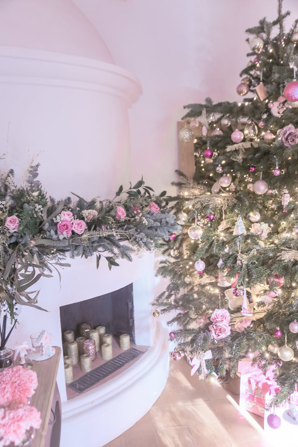 How I decorate for Christmas - Part two by The Belle Blog 