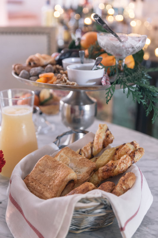 A Small and intimate Christmas brunch at home #christmasbrunch #christmasgathering