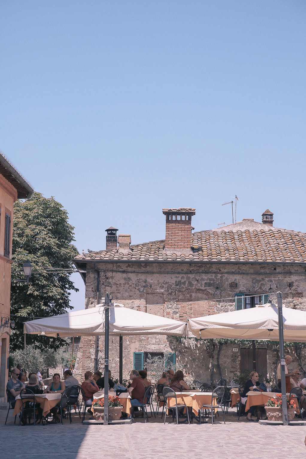 Discovering Siena and Monteriggioni on a road trip through Tuscany by The Belle Blog