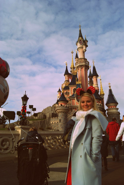 The magical kingdom  Disney land Paris, at Christmas by The Belle Blog 